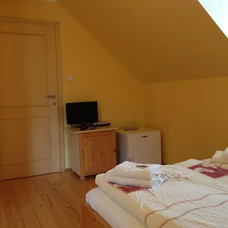 Sebastian Guest house 3*