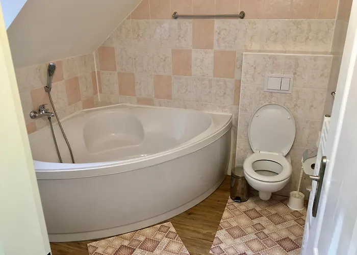 Sebastian Vendégház 3*